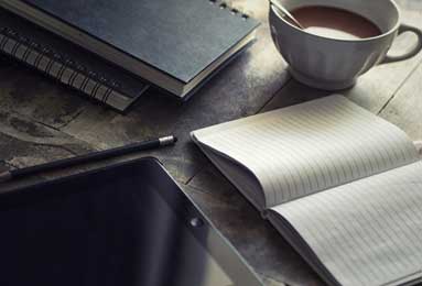 2001年NBA季后赛：艾弗森与卡特巅峰对决，76人VS猛龙经典之战