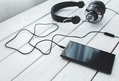 费城76人对阵密尔沃基雄鹿：东西部关键对决前瞻